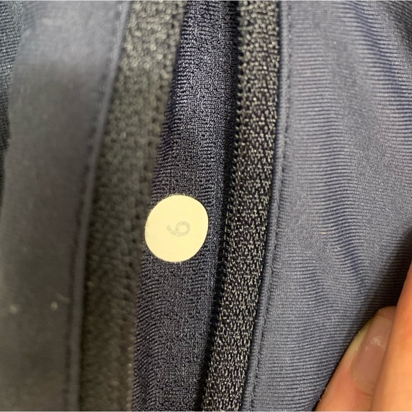 Lululemon shorts - Picture 4 of 4